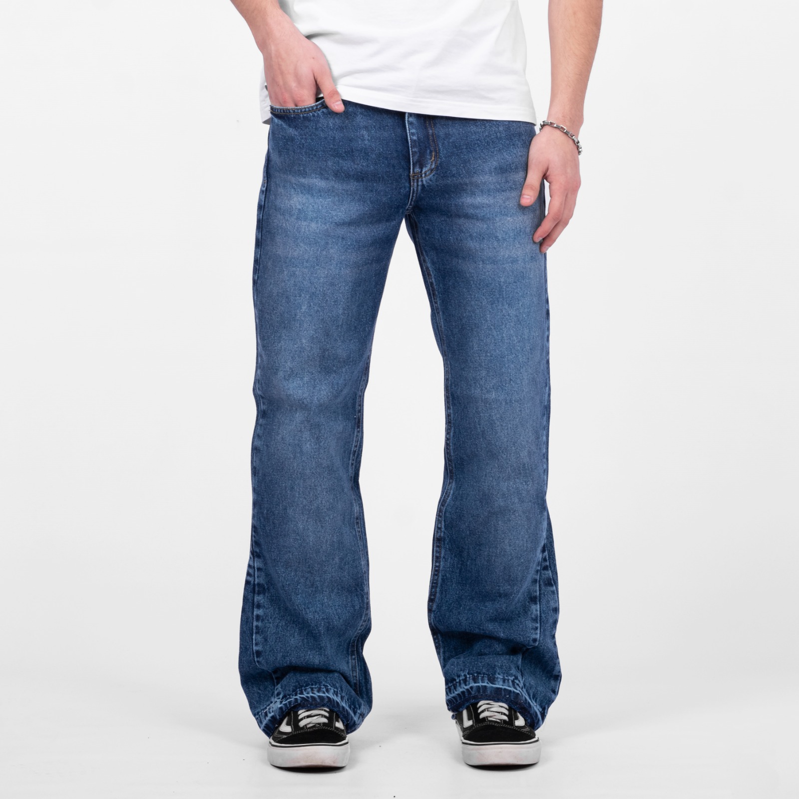 Alternative view of XOAN SEMI OXFORD