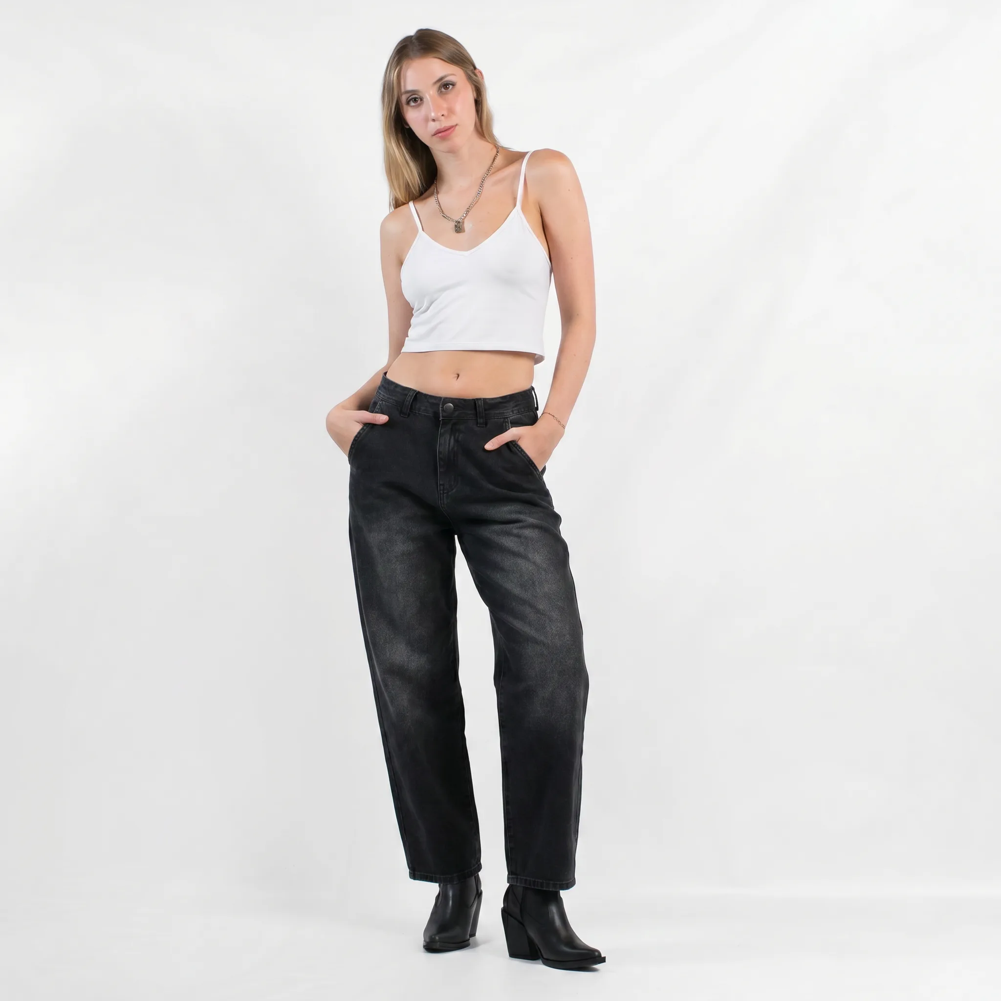 Alternative view of ALANA SKATER