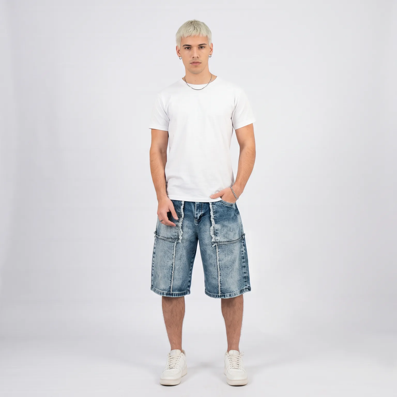 Alternative view of VALENTE BAGGY