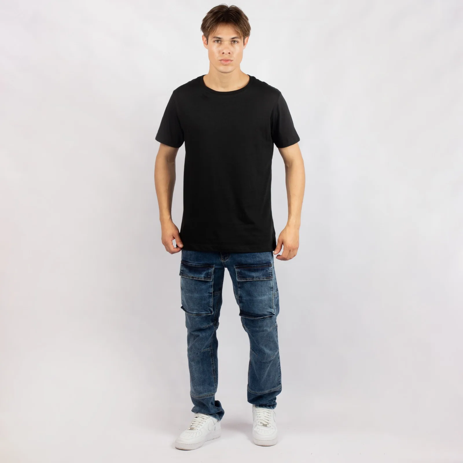 Remera negra regular - Volsano (foto 2)